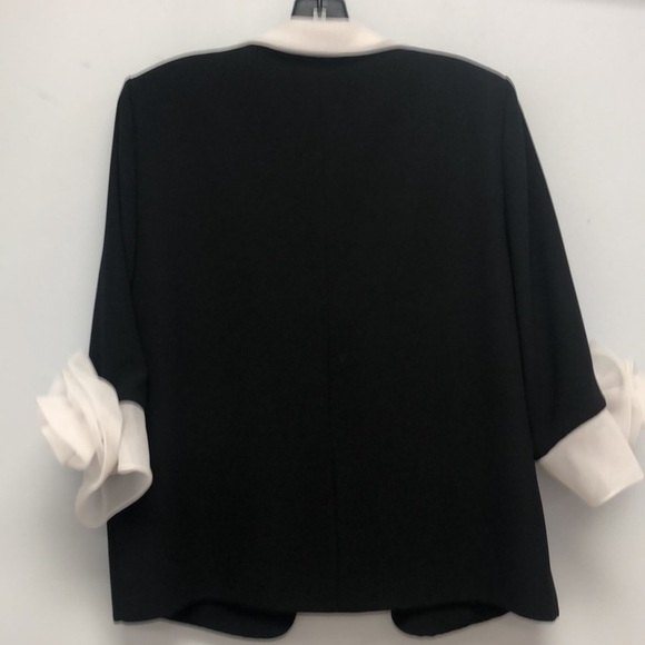 SOLD IN STORE Siasia sheer trim jacket - Picture 5 of 7